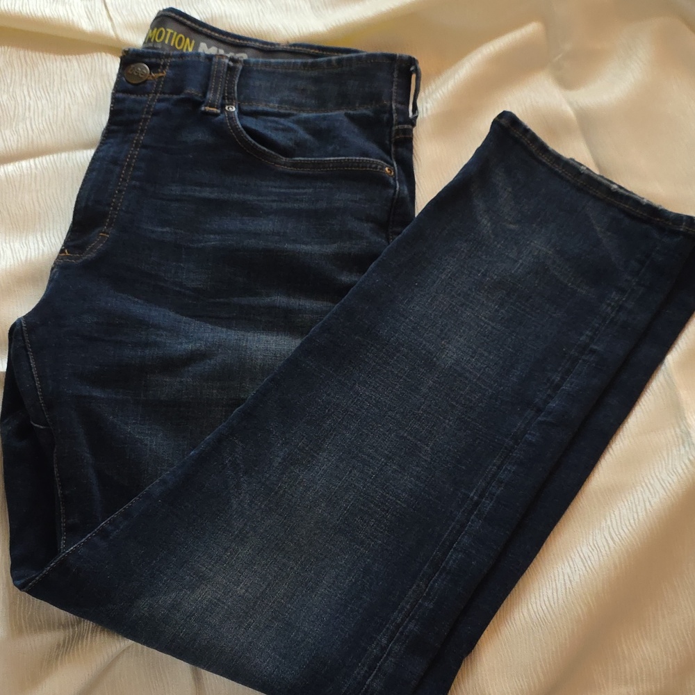 Lee Jeans Extreme MOTION MVP, Dark Wash, Slim Straight. 36 X30 Men's - Picture 5 of 6